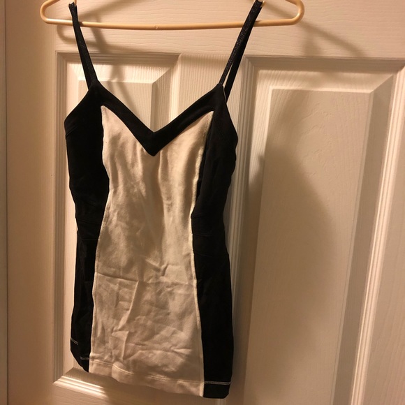 lululemon tank size 4